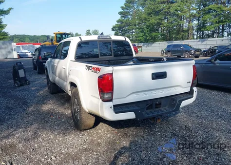 2016 Toyota Tacoma Trd Sport из США, поврежденный, VIN 5TFCZ5AN4GX044112